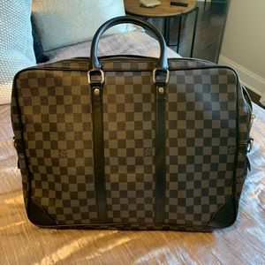 Louis Vuitton Porte Documents Voyage PM